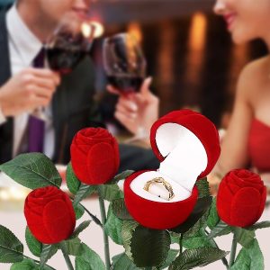 1x Fløjlsrose med blomsterformet ringæske | ROSABOX